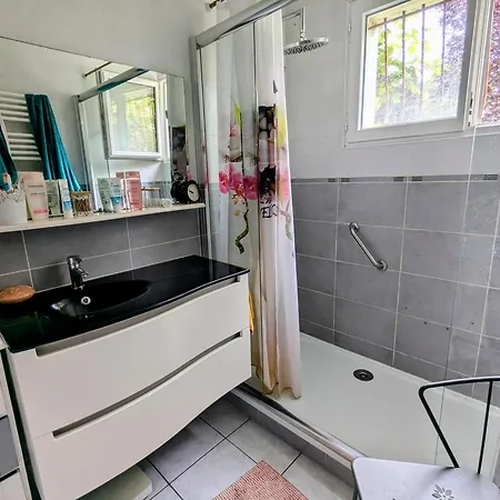 Maison 3 étoiles Climatisée, Jardin, Parking, Proche Centre Et Thermes Villa *